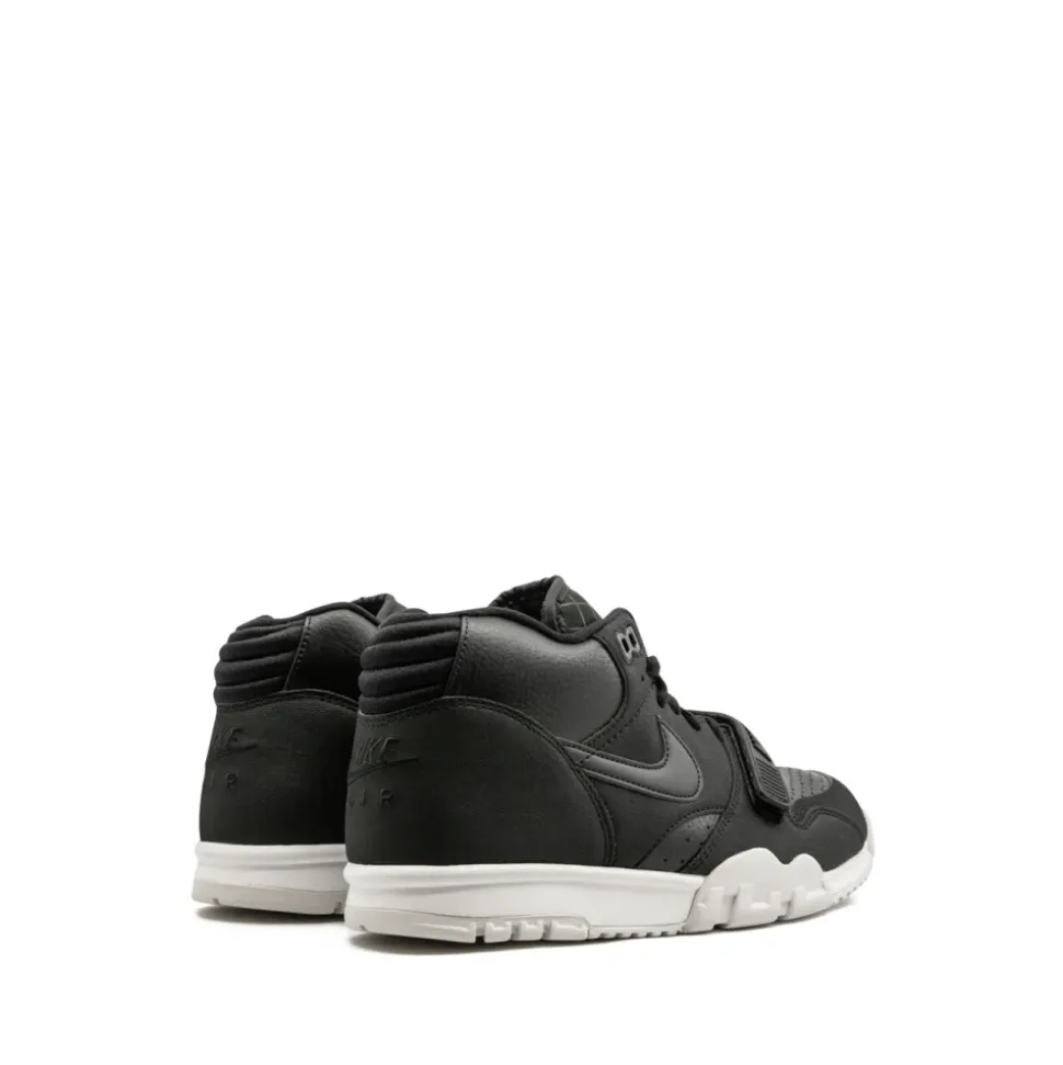 Air Trainer 1 Mid