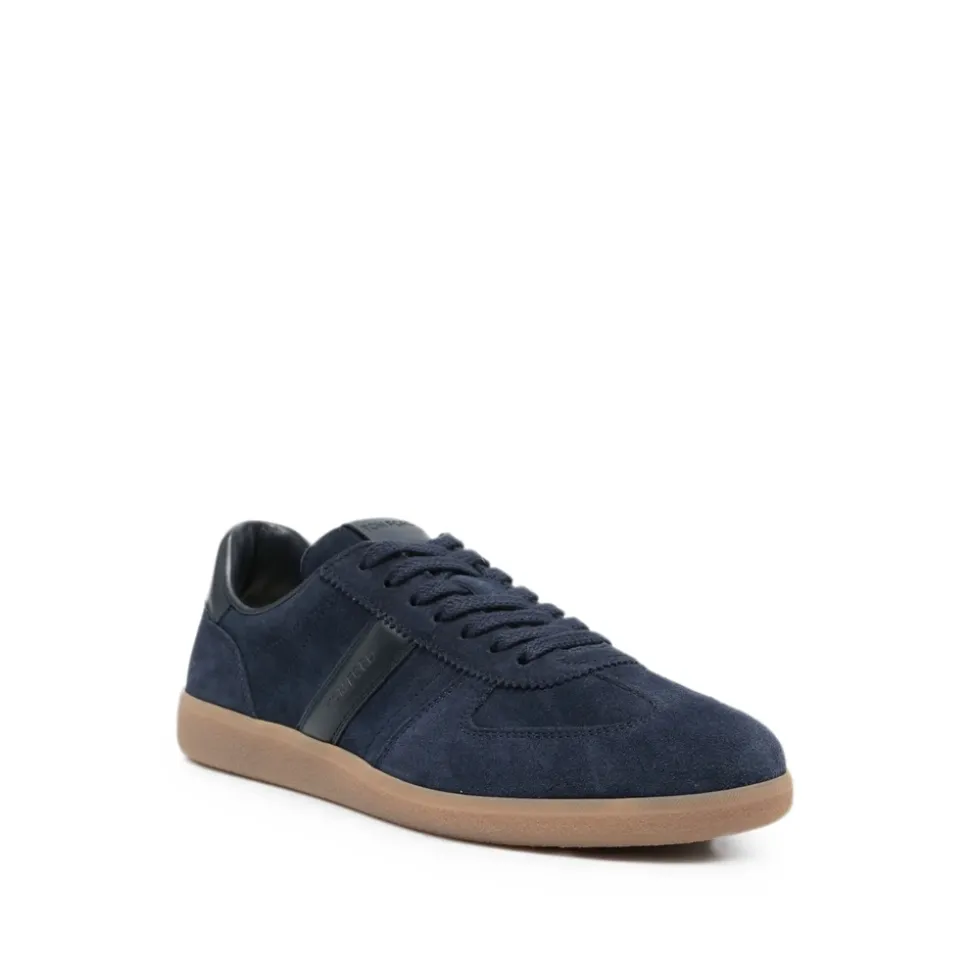 Archer Sneaker