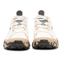 001A Trail Shoe