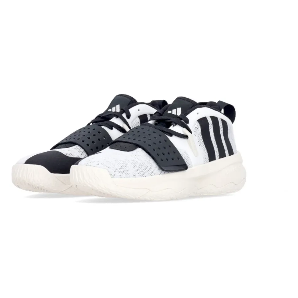 Basketball Shoe Lace-Up Closure Dame 8