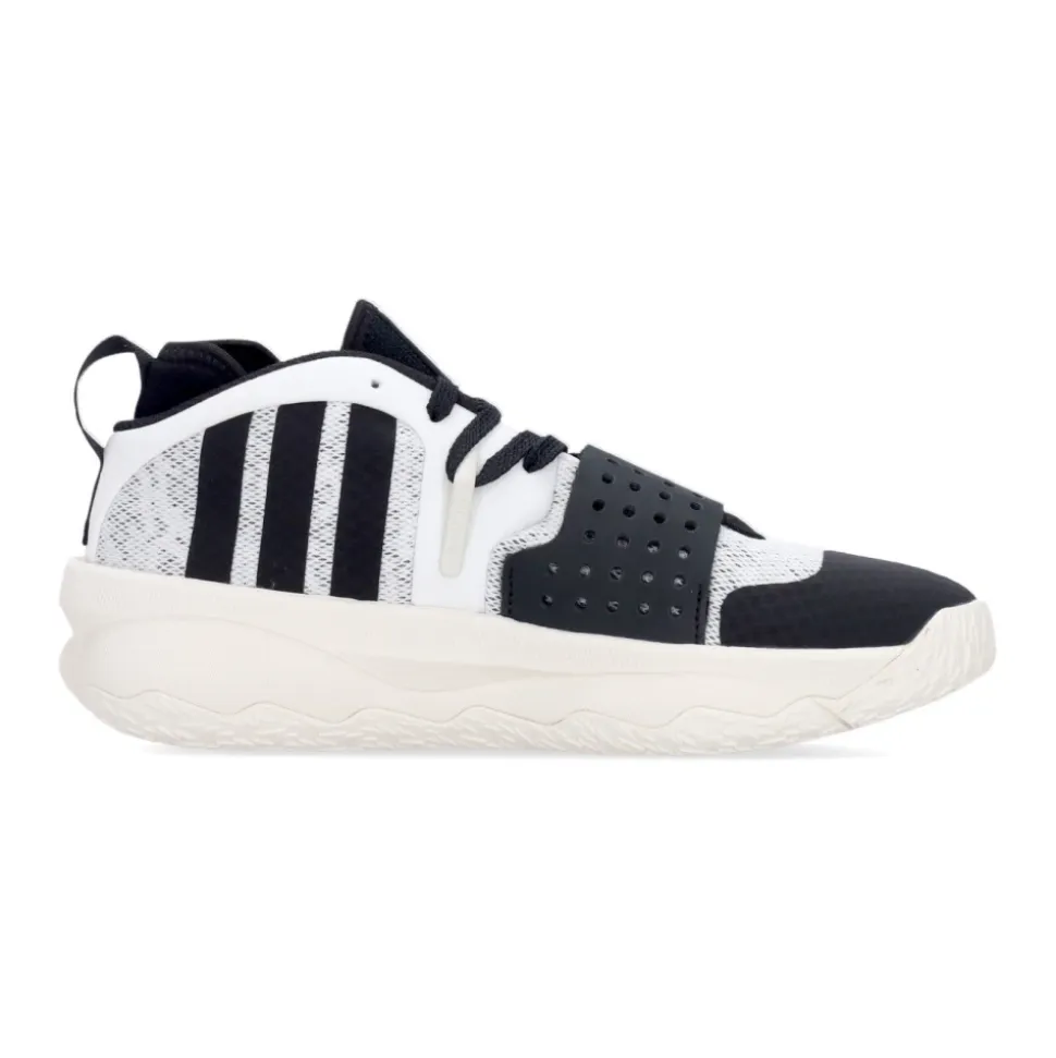 Basketball Shoe Lace-Up Closure Dame 8