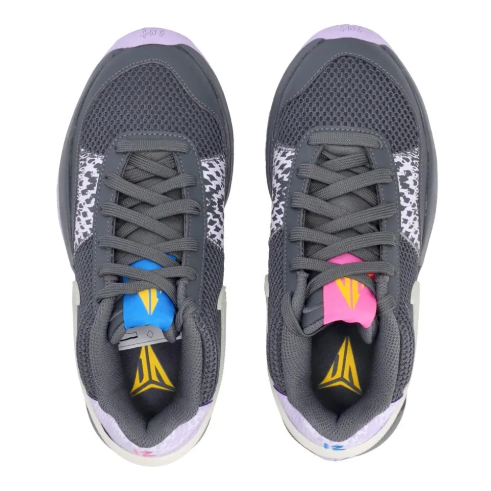 Basketball Shoe with Personal Touch