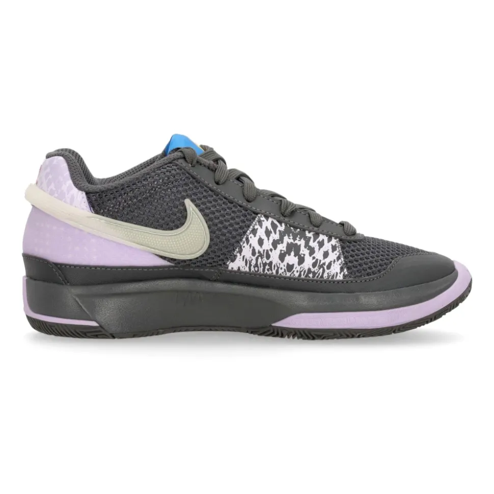 Basketball Shoe with Personal Touch