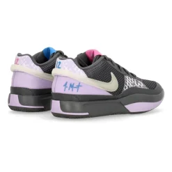 Basketball Shoe with Personal Touch
