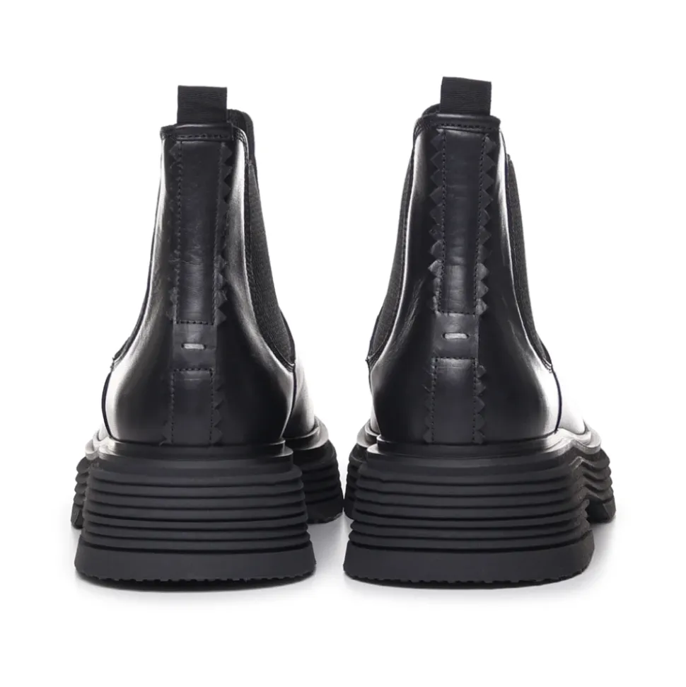 Black Boots with 98% Cotton