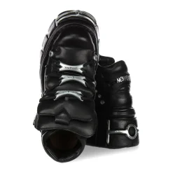 Bold Tower Platform Shoes in Black