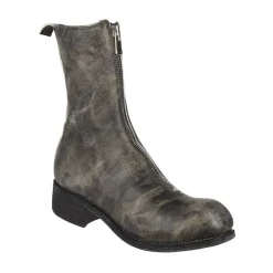 Boot with front zip