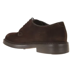 Brown Closed Shoes Elegant Style