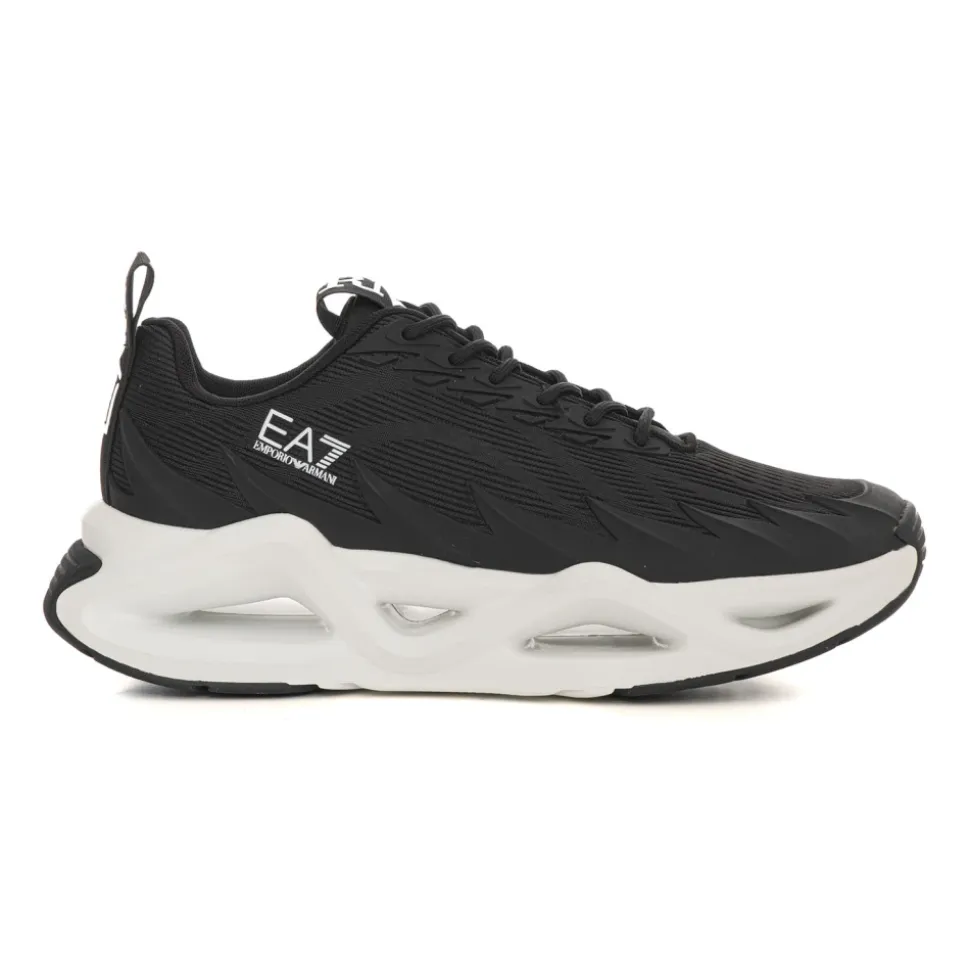 Canvas sneaker