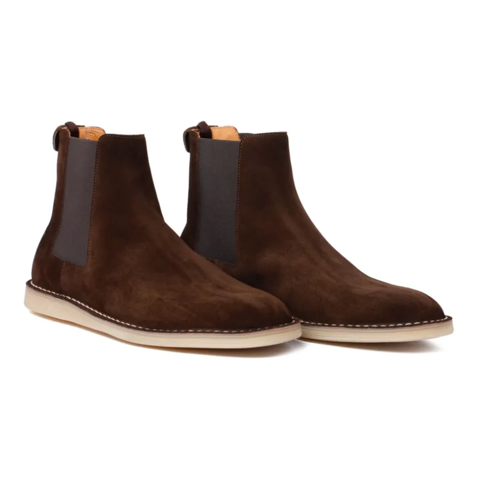 Chelsea Boots in Brown Suede