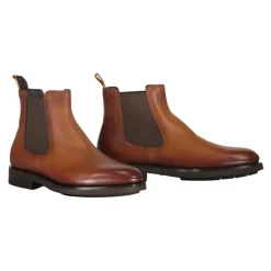 Chelsea boots in leather