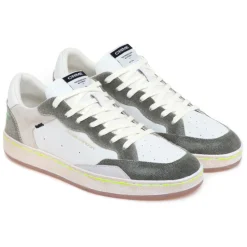 Chelsea Sneaker
