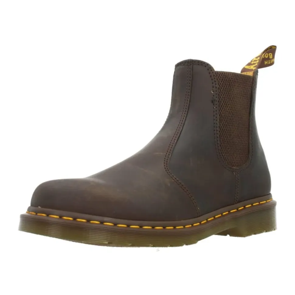 Classic Chelsea Boots for Everyday Wear