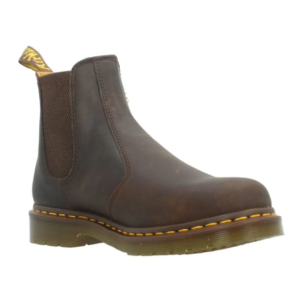 Classic Chelsea Boots for Everyday Wear