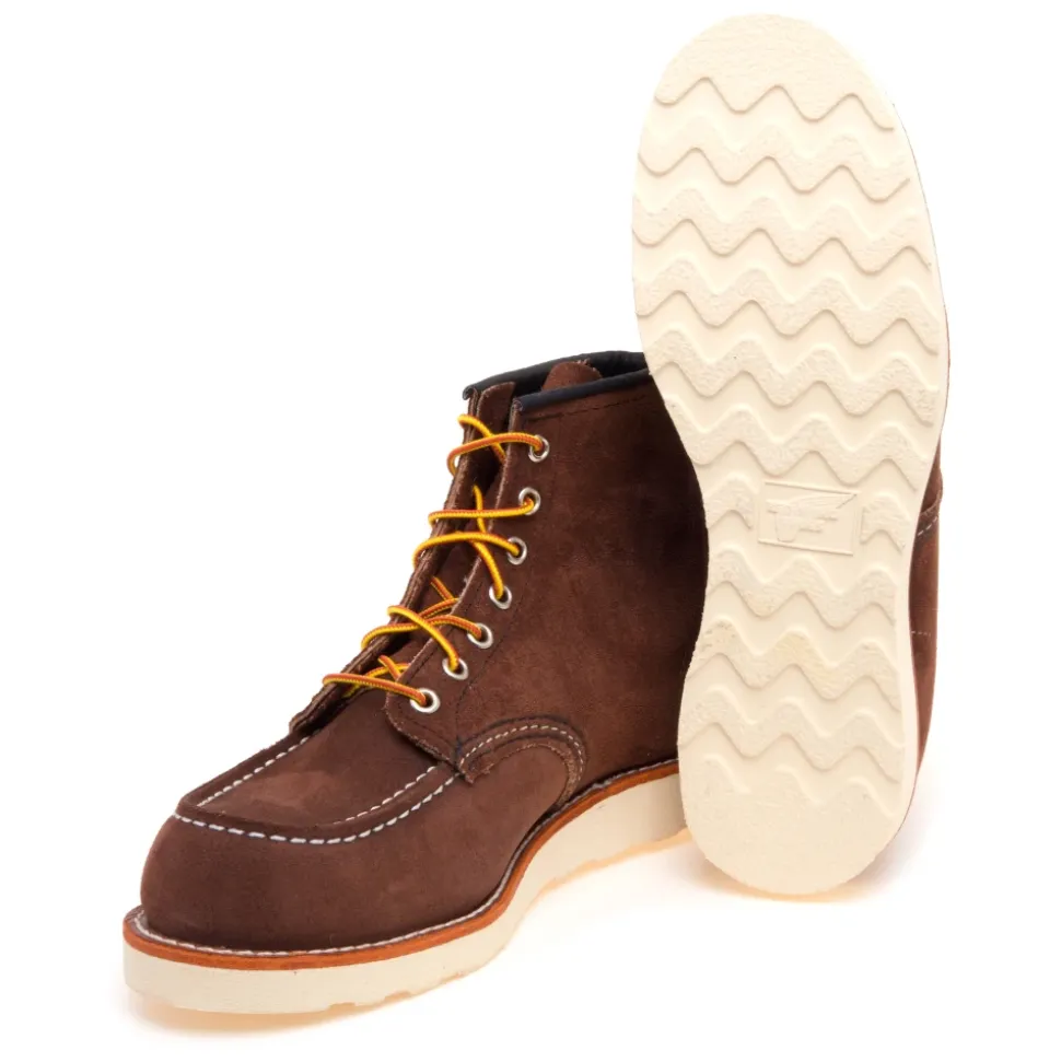 8836 Classic Lace-up Boots