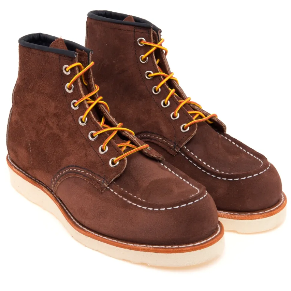 8836 Classic Lace-up Boots