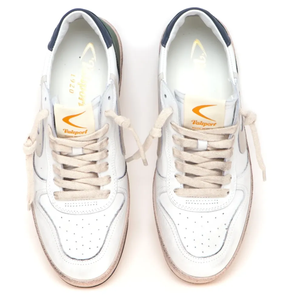 Davis Sneaker