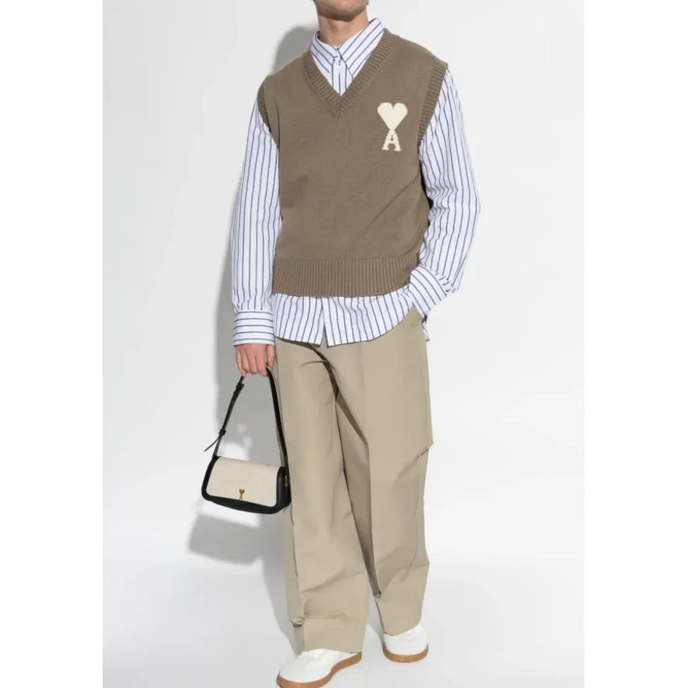 De Coeur V-neck Vest