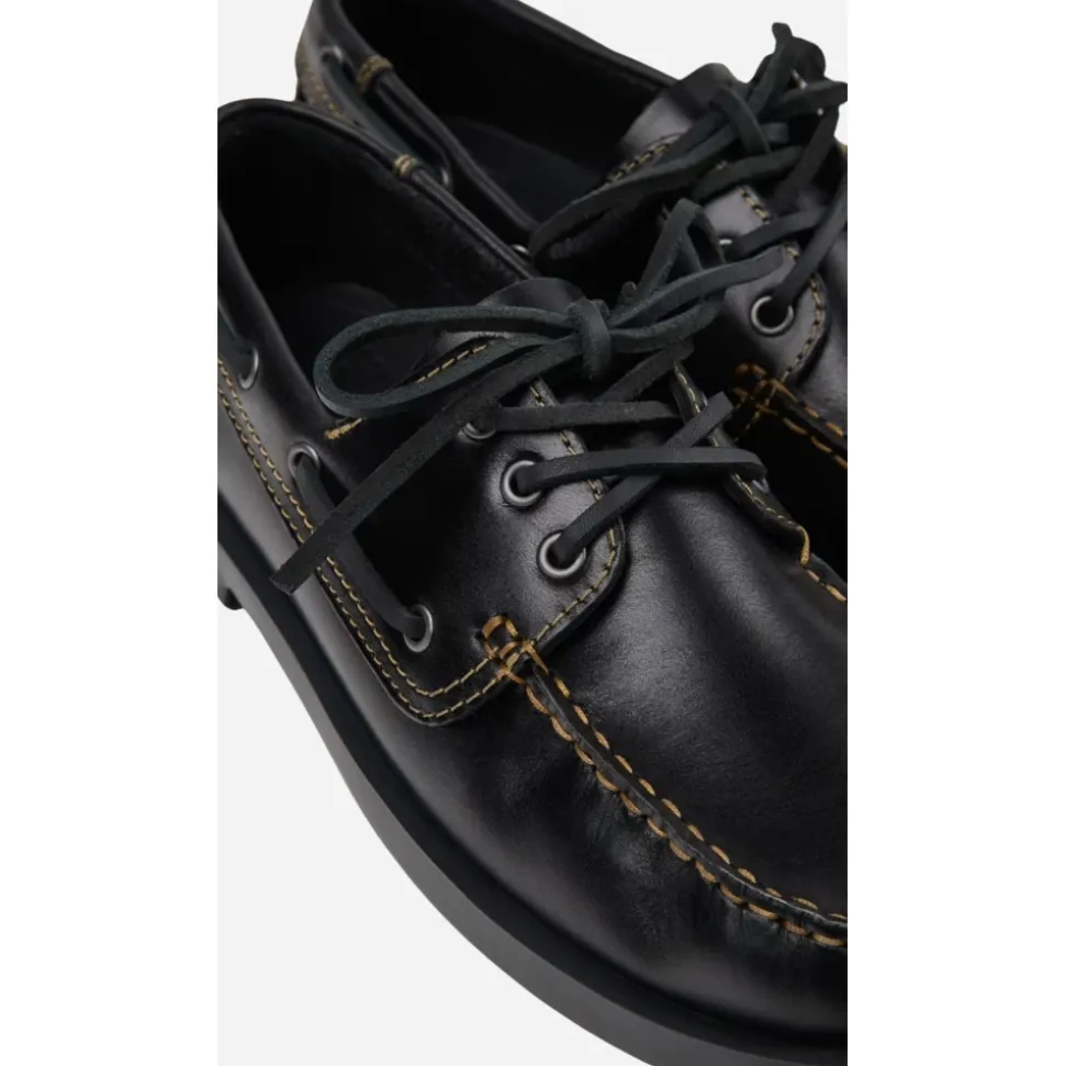 Don Moccasin