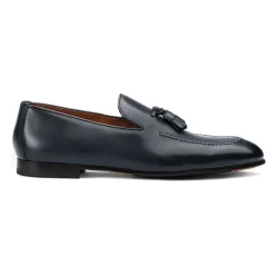 Doucal's Flat shoes