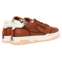 Earving Sneakers