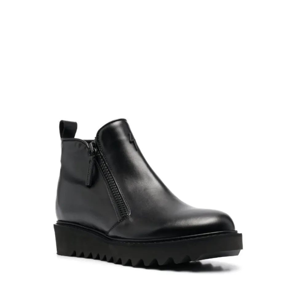 Elegant Black Ankle Boots with Fur