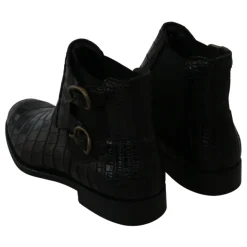 Elegant Derby Brogue Boots in Exotic Leather