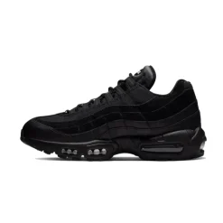 Essential Triple Black Air Max 95
