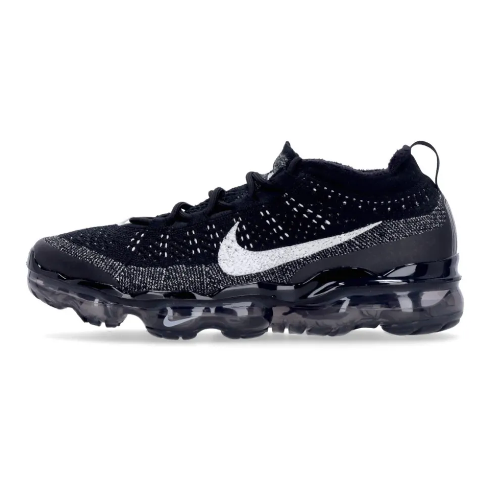 Flyknit Low Shoe