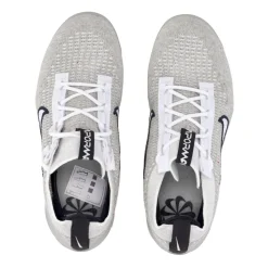 Flyknit Low Top Sneaker