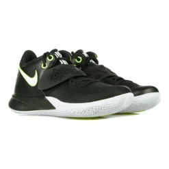 Flytrap 3 Basketball Shoes