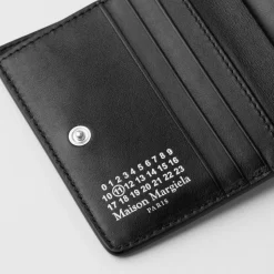 Four Stitches Cardholder