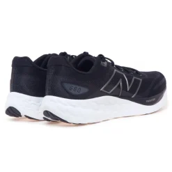 Fresh Foam 680 v8
