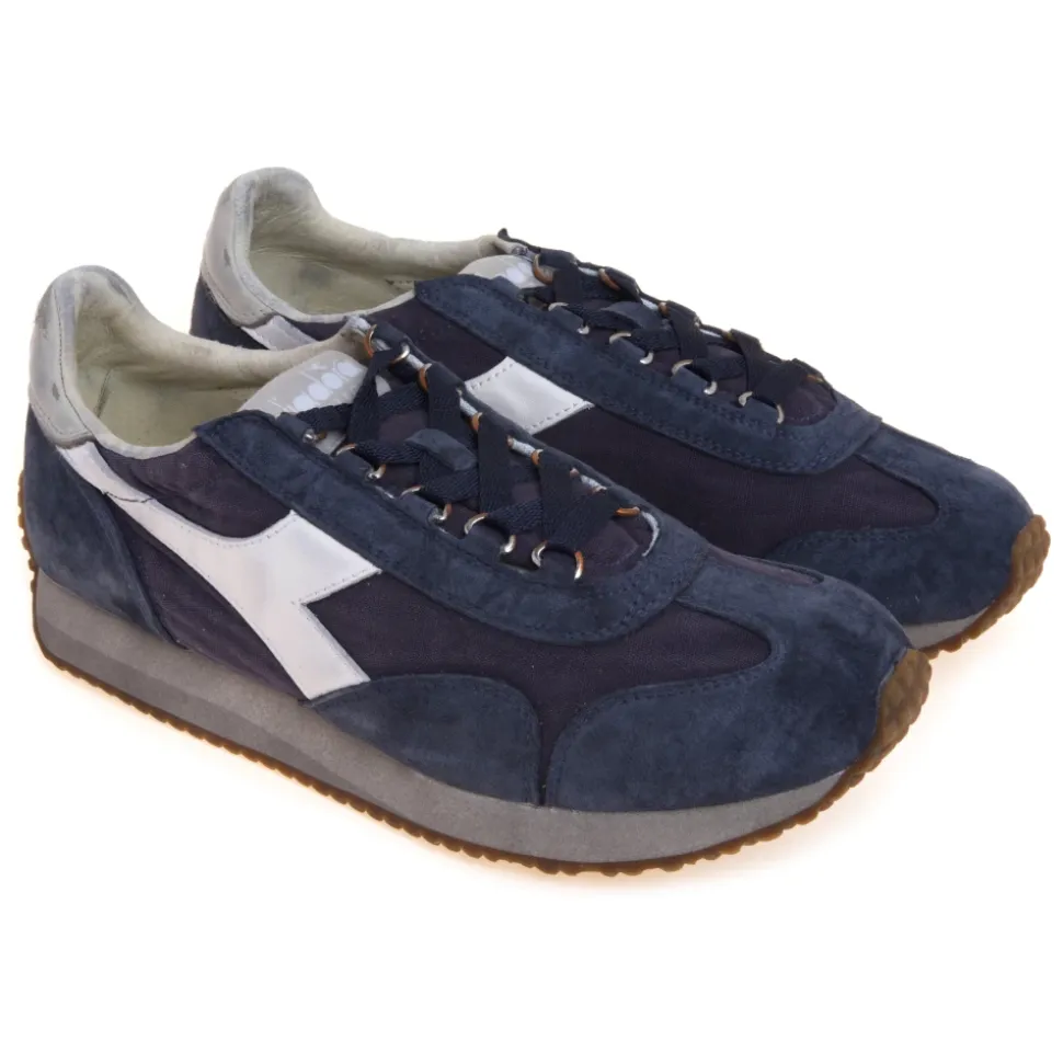 Heritage Equipe Canvas