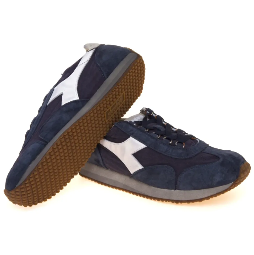 Heritage Equipe Canvas