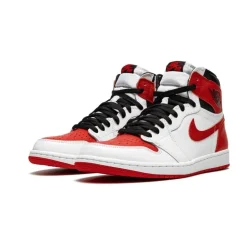 High-top Retro Sneaker Chicago Vibe