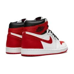 High-top Retro Sneaker Chicago Vibe