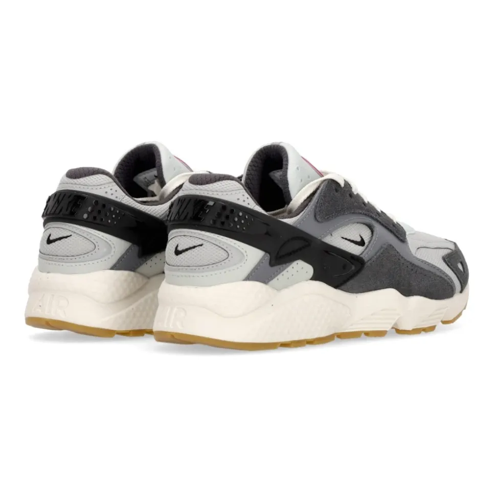 Huarache Runner Low Sneaker