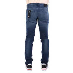 J06 Slim-fit Jeans
