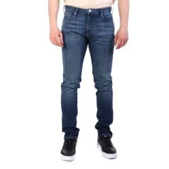 J06 Slim-fit Jeans