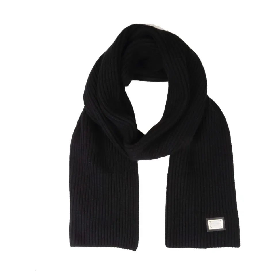 Knit Cashmere Scarf with Branded Plate