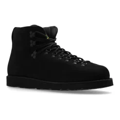 Lace-up shoes
