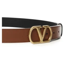 Leather Belt with VLogo Detail