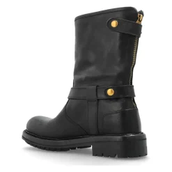 Leather shoes