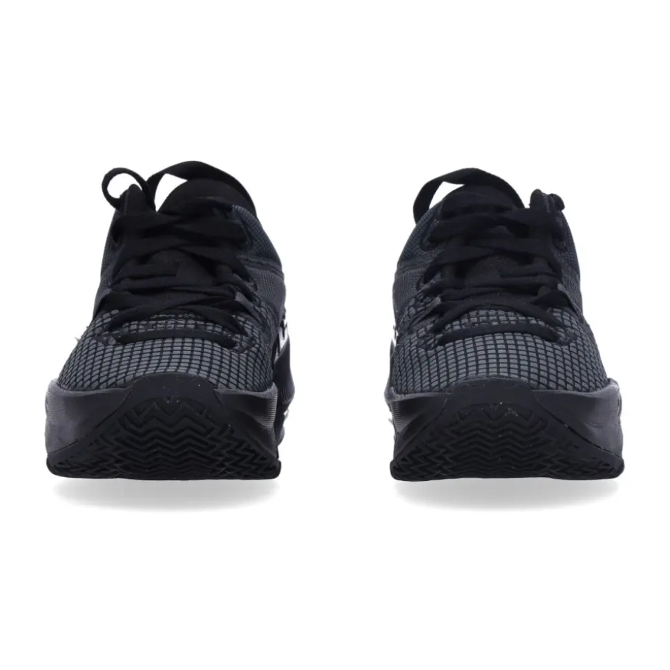 Lebron Witness VII Basketball Shoe