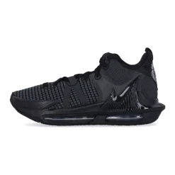 Lebron Witness VII Basketball Shoe
