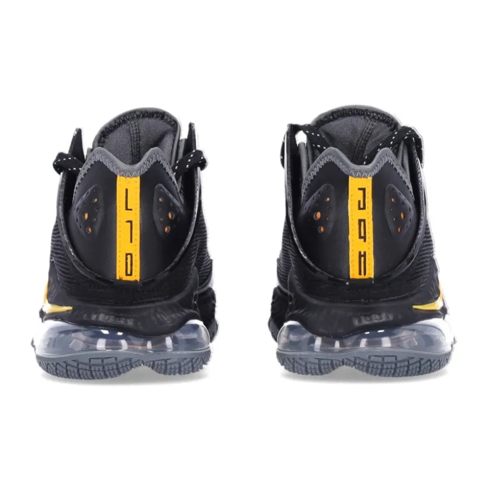 LeBron XIX Low Basketball Shoes