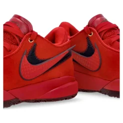Lebron XX Basketball Shoe