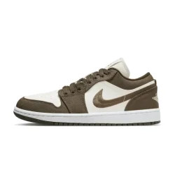 Light Olive Low SE Sneakers