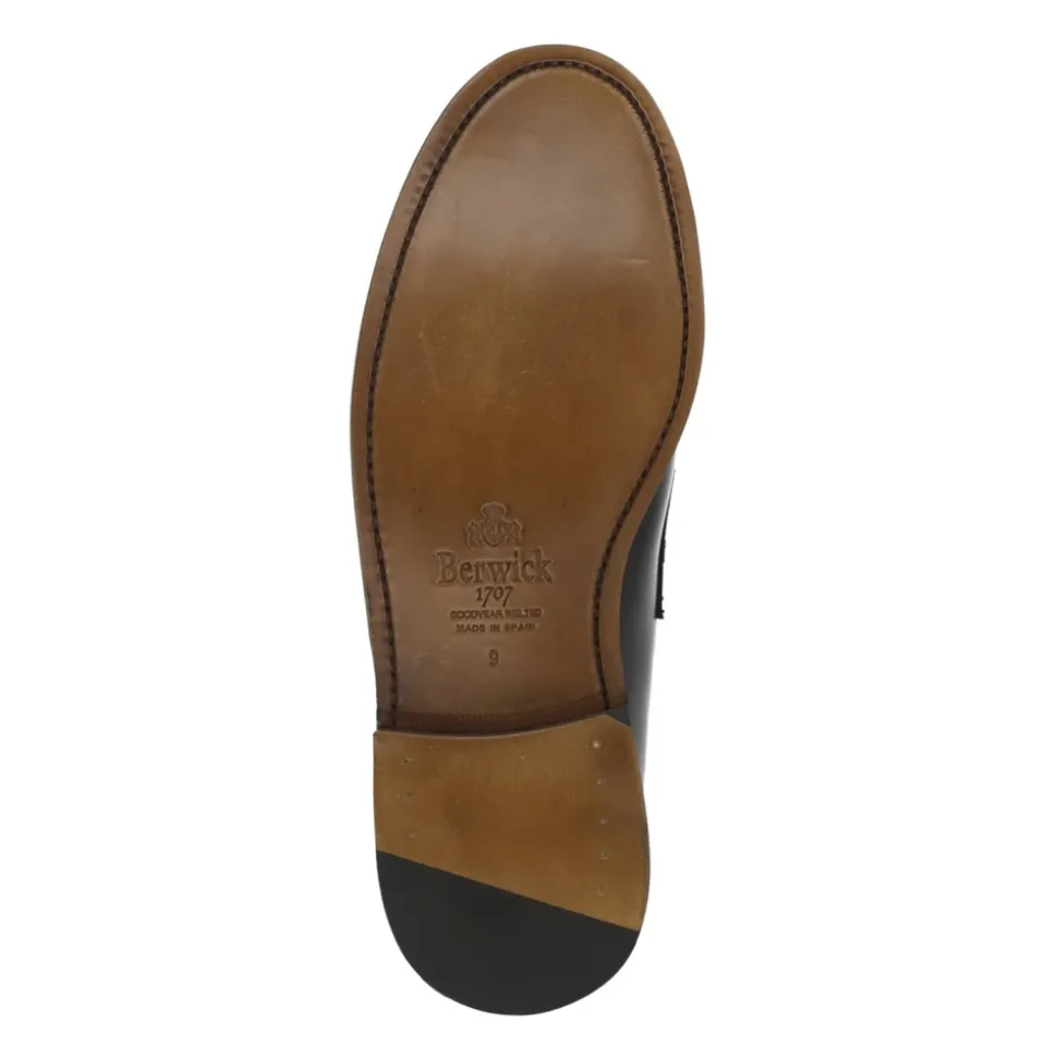 1707 Loafers